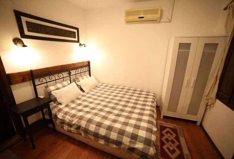 غرفة عائلية, Akropolis Guest House