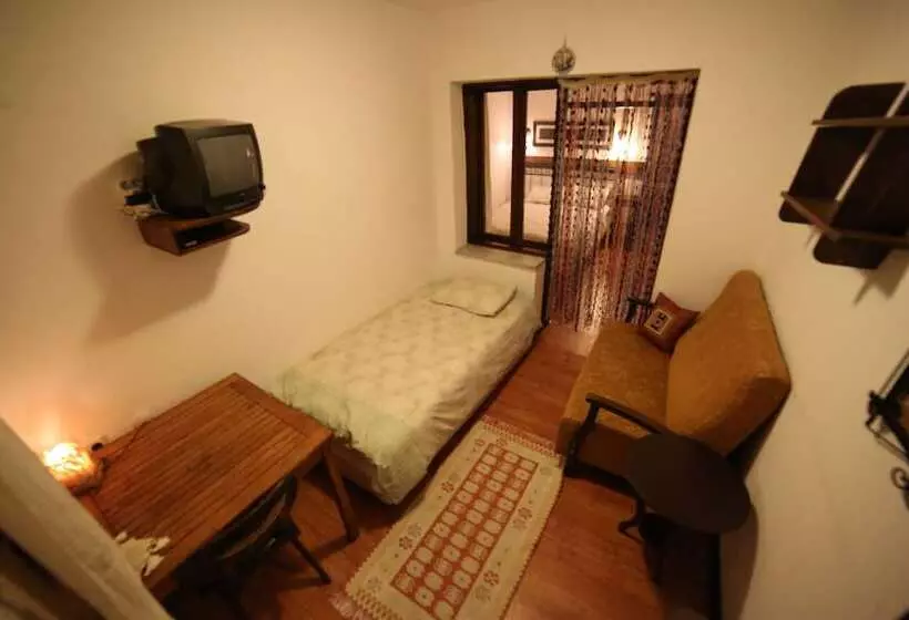 スタンダードルーム, Akropolis Guest House