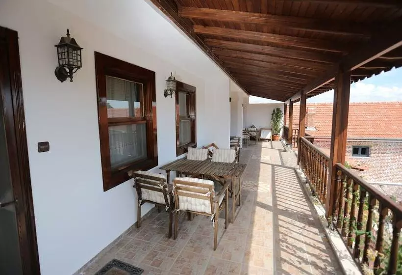 デラックスルーム, Akropolis Guest House