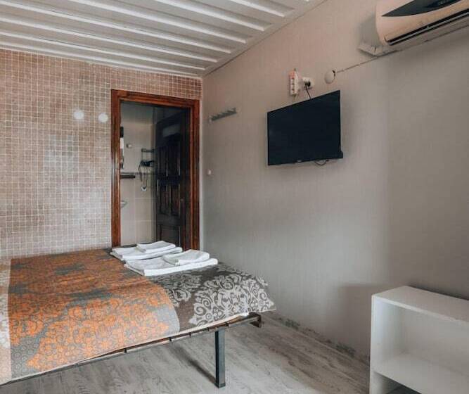 غرفة ديلوكس, Akropolis Guest House