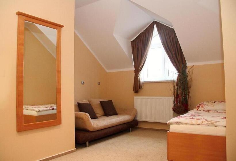 四人标准间, Penzion Harmonie