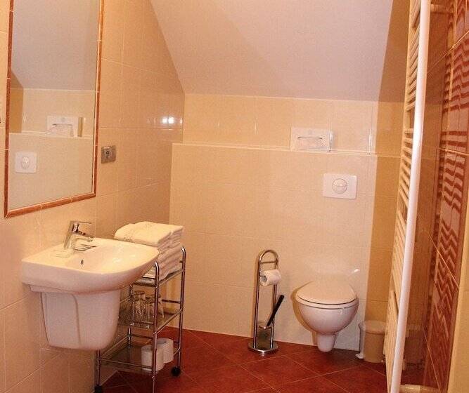 四人标准间, Penzion Harmonie