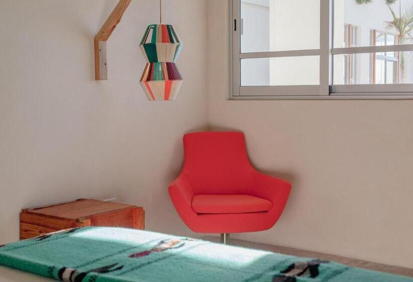 スタンダードスタジオ, Topia Retreat Piscina Suite Norte