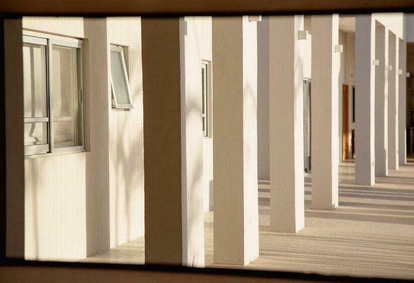 スタンダードスタジオ, Topia Retreat Piscina Suite Norte