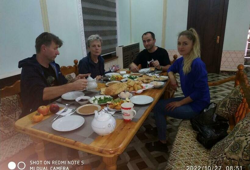 غرفة قياسية, Shayx Jalol