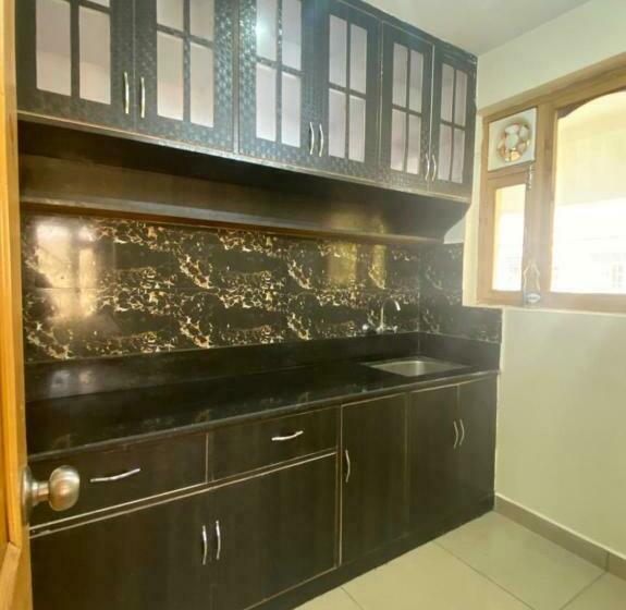 带大床的标准间, Bricabin Stay