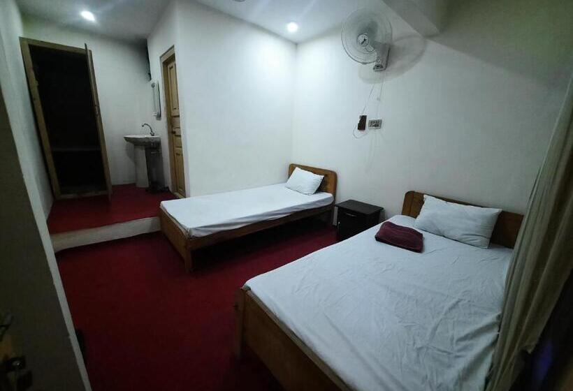 اتاق استاندارد, Highlander Inn Skardu