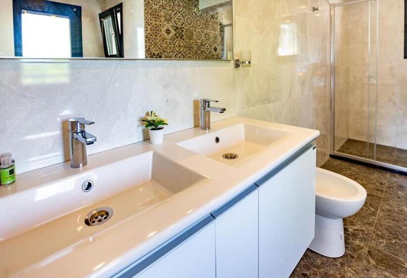 غرفة قياسية سرير كينج, Beacon Hill Suites