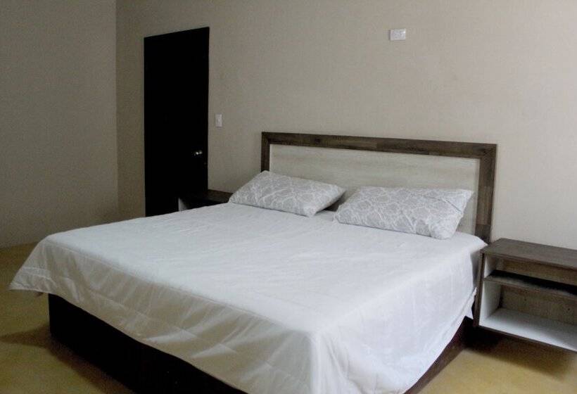 غرفة قياسية, Casa Hidalgo