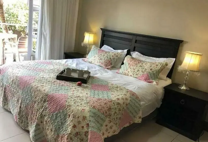 キングサイズベッドのスタンダードルーム, Fiori Rosa