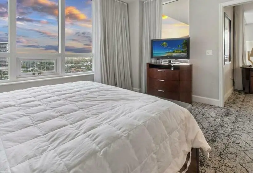 キングサイズベッドのスイートルーム, Singer Island Beach Resort And Spa, Located At The Palm Beach Resort