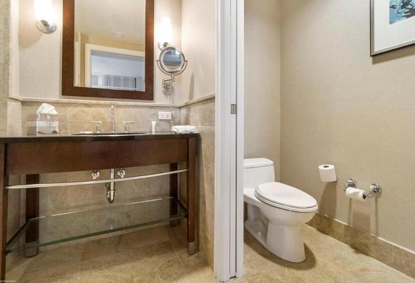 جناح سرير كينج, Singer Island Beach Resort And Spa, Located At The Palm Beach Resort