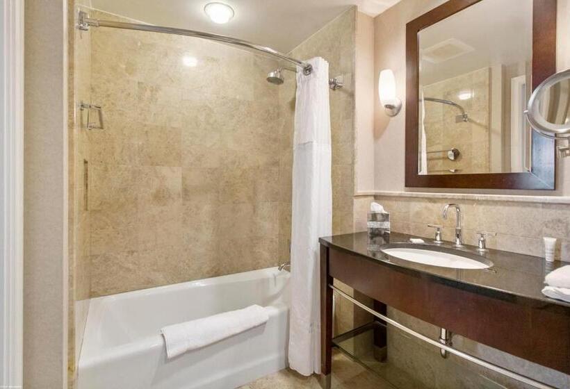 جناح سرير كينج, Singer Island Beach Resort And Spa, Located At The Palm Beach Resort