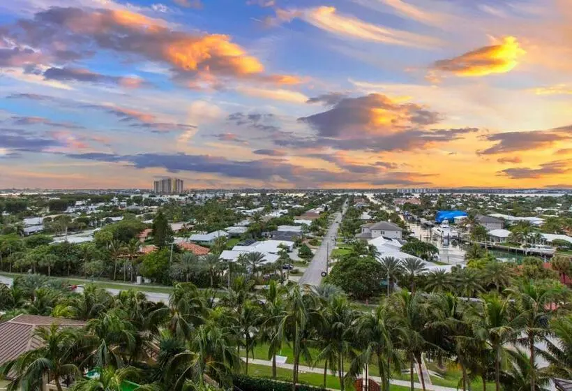 キングサイズベッドのスイートルーム, Singer Island Beach Resort And Spa, Located At The Palm Beach Resort