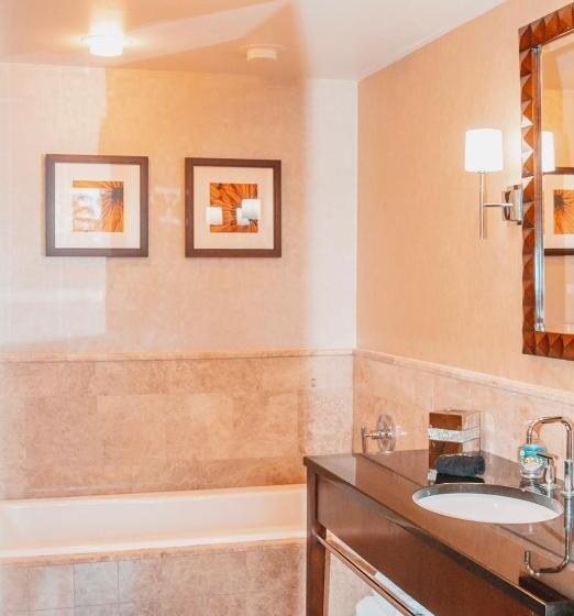 침실 2개 스위트, Singer Island Beach Resort And Spa, Located At The Palm Beach Resort