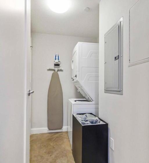 جناح مزوَّد بشرفة, Singer Island Beach Resort And Spa, Located At The Palm Beach Resort