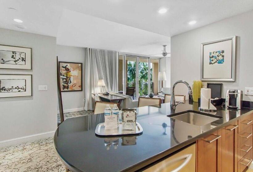 جناح مزوَّد بشرفة, Singer Island Beach Resort And Spa, Located At The Palm Beach Resort