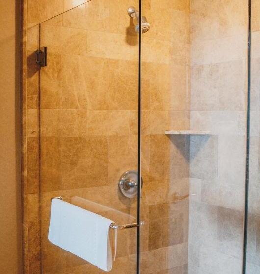 جناح سوبيريور مطل علي البحر, Singer Island Beach Resort And Spa, Located At The Palm Beach Resort