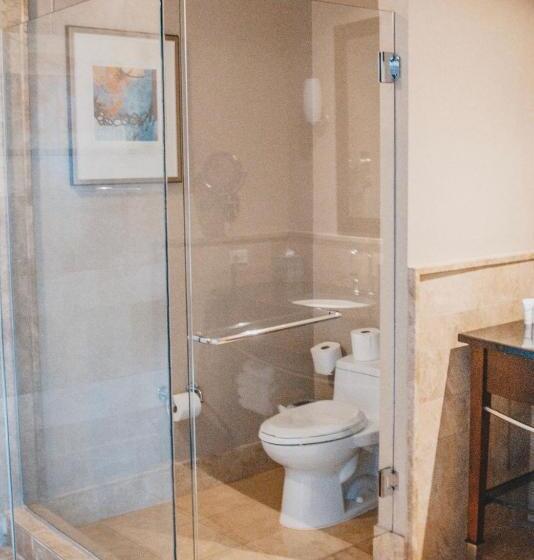 جناح سوبيريور مطل علي البحر, Singer Island Beach Resort And Spa, Located At The Palm Beach Resort