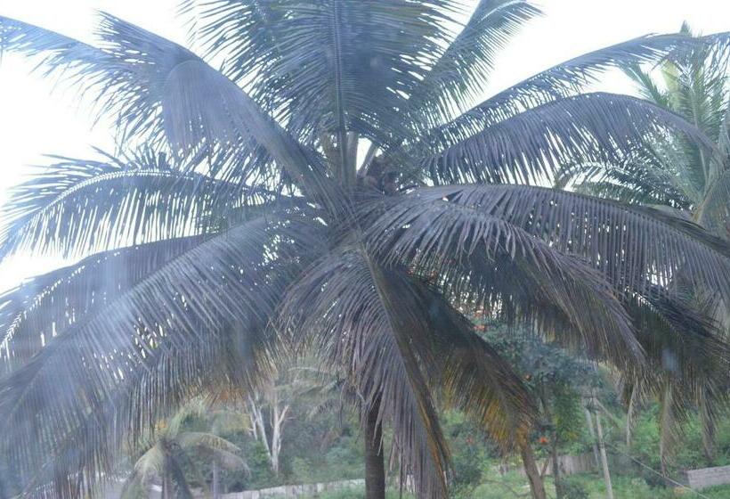 غرفة ديلوكس مزودة بشرفة, Grand Suites Yelahanka