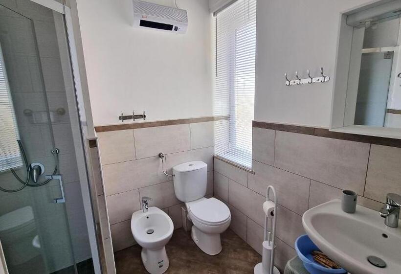 اتاق استاندارد, Meridian B&b