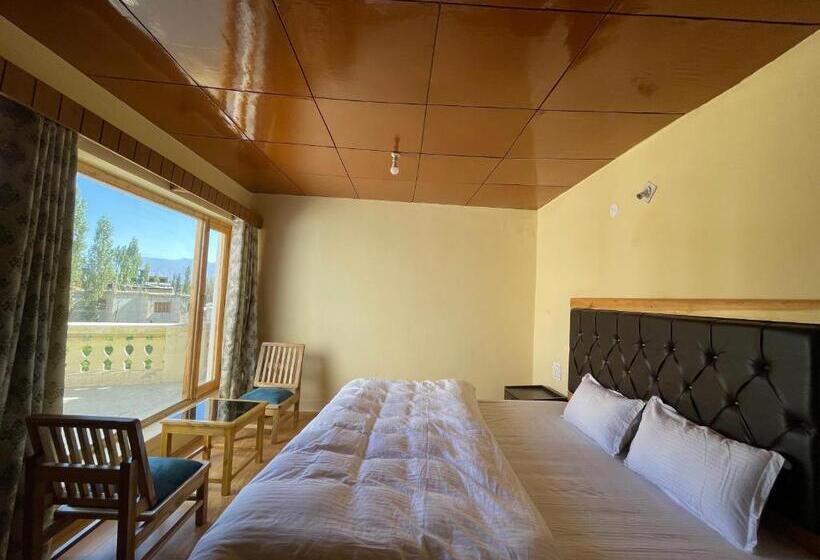 اتاق استاندارد, Hinjumaa Guest House