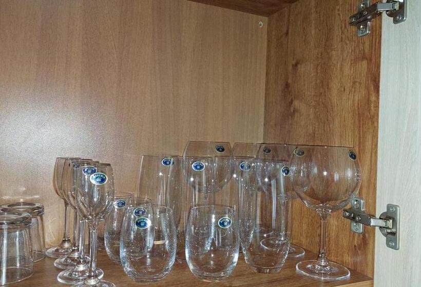 شقة غرفة واحدة مطلة على حمام السباحة, 500м. от лифта сладък дом в белведере спа комплекс