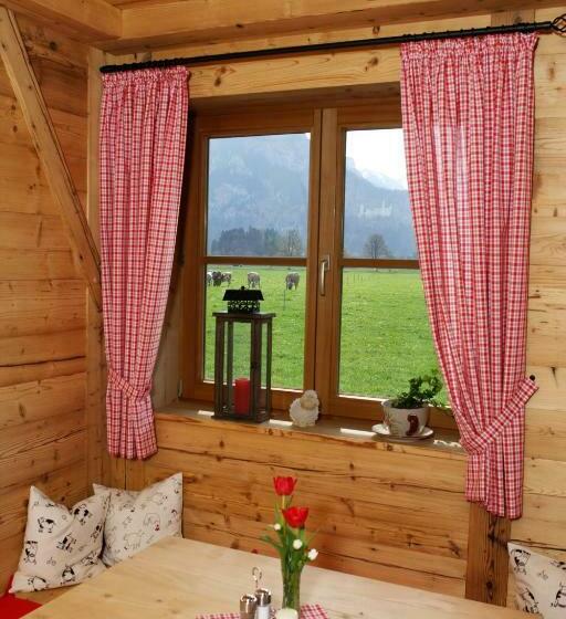 اتاق استاندارد با چشم‌انداز کوهستان, Jägerhof Und Jägerstadel