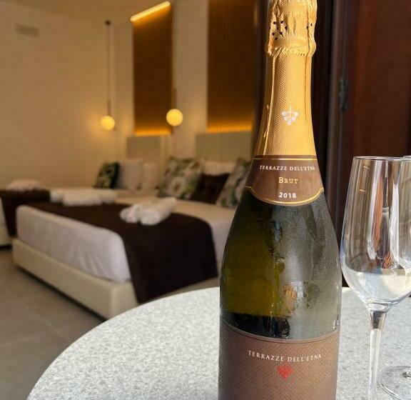 اتاق لوکس سه تخته, Bed And Breakfast Nilu