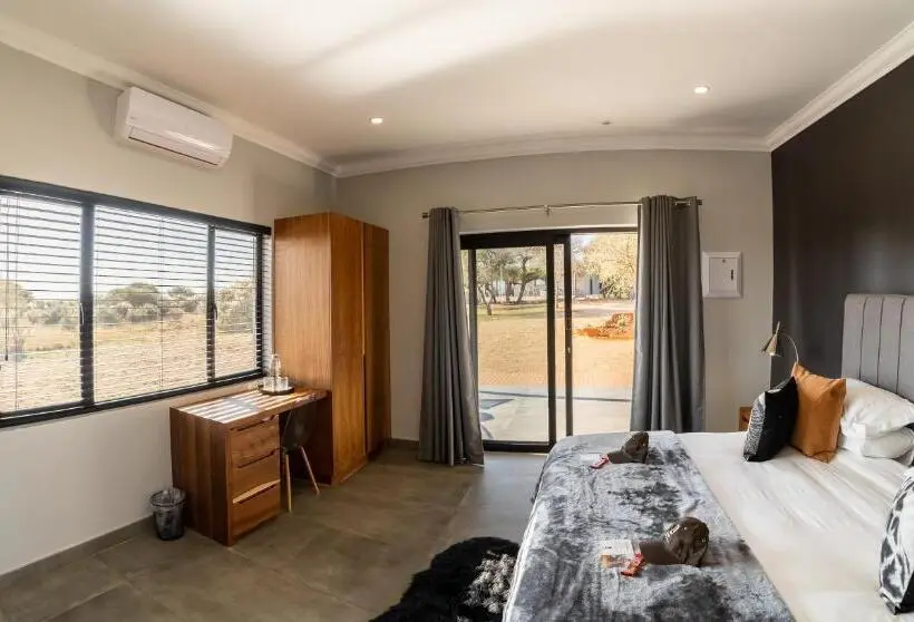 デラックスルーム, Leeuwkop Hunting Safaris