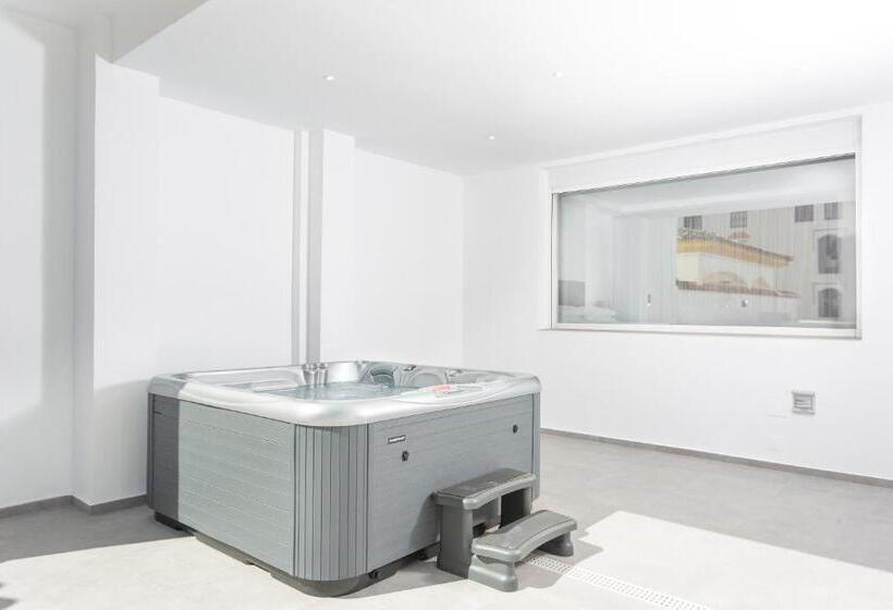 Апартаменты 4 Спальни, B51 Executive Flats Marbella