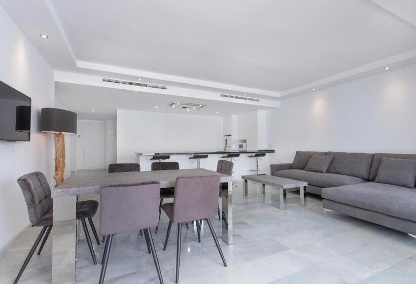 Апартаменты Deluxe 3 Спальни Вид на Море, B51 Executive Flats Marbella