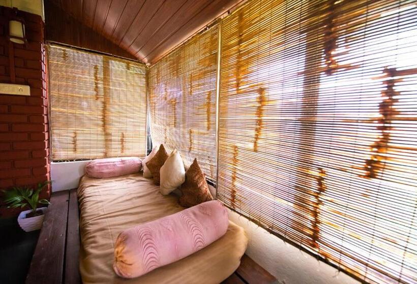 ハイドロマッサージバス付きスイート, Achalaa Resort