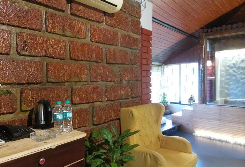 ハイドロマッサージバス付きスイート, Achalaa Resort