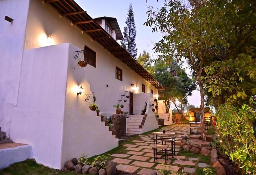 デラックススイート, Achalaa Resort