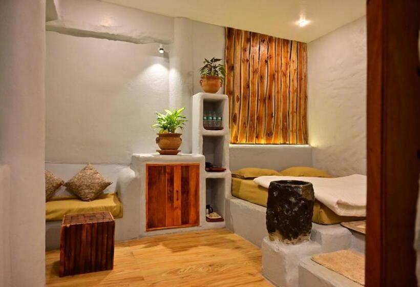 デラックススイート, Achalaa Resort