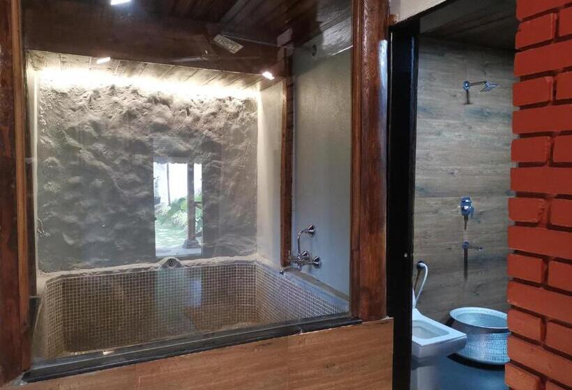 ハイドロマッサージバス付きスイート, Achalaa Resort