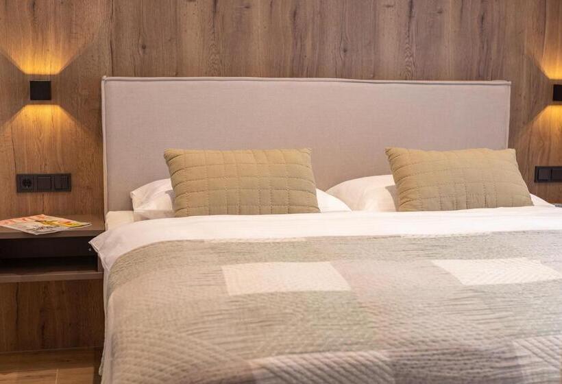 شقة غرفة واحدة, Lenni´s Apartments