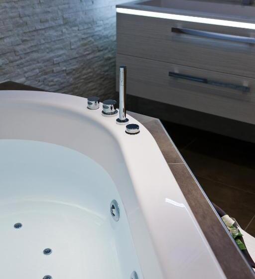 סוויטה, Amaris