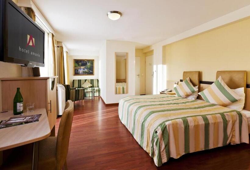 חדר משפחתי, Amaris