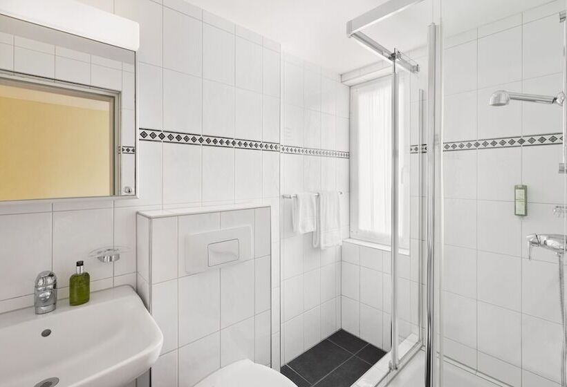 חדר סטנדרט יחיד, Amaris