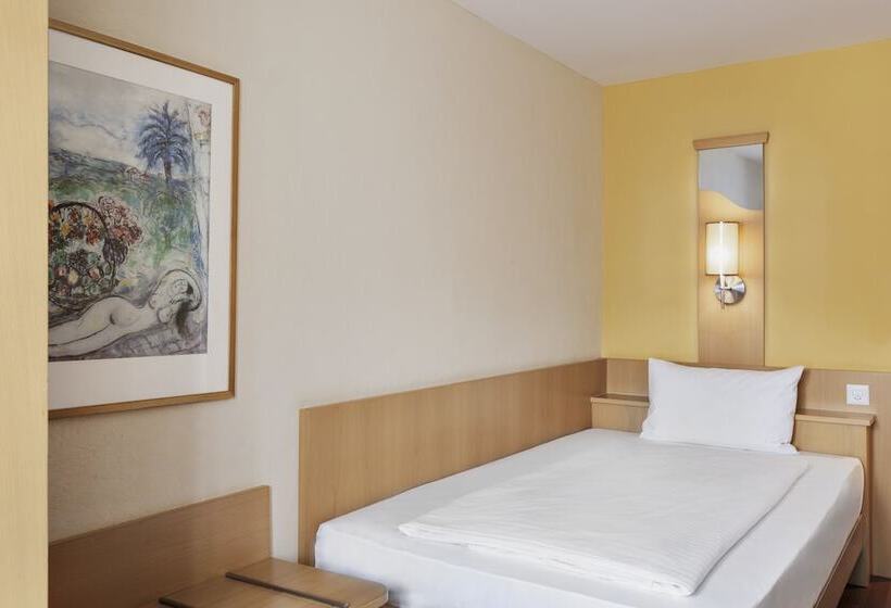 חדר סטנדרט יחיד, Amaris