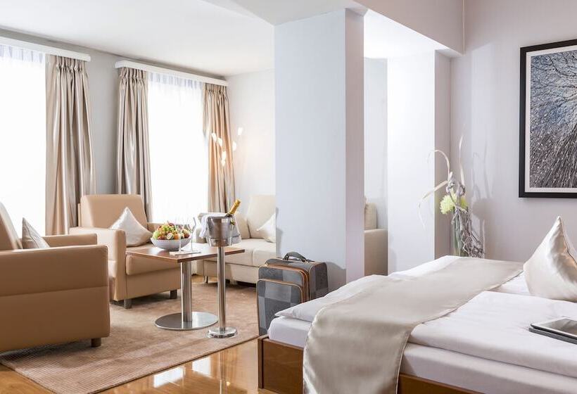 חדר סטודיו סטנדרד, Amaris