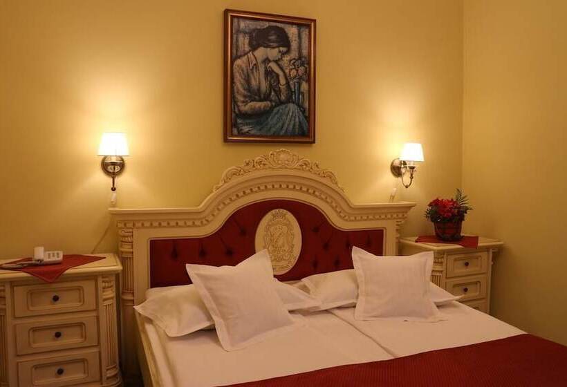 غرفة قياسية فردية, Astoria