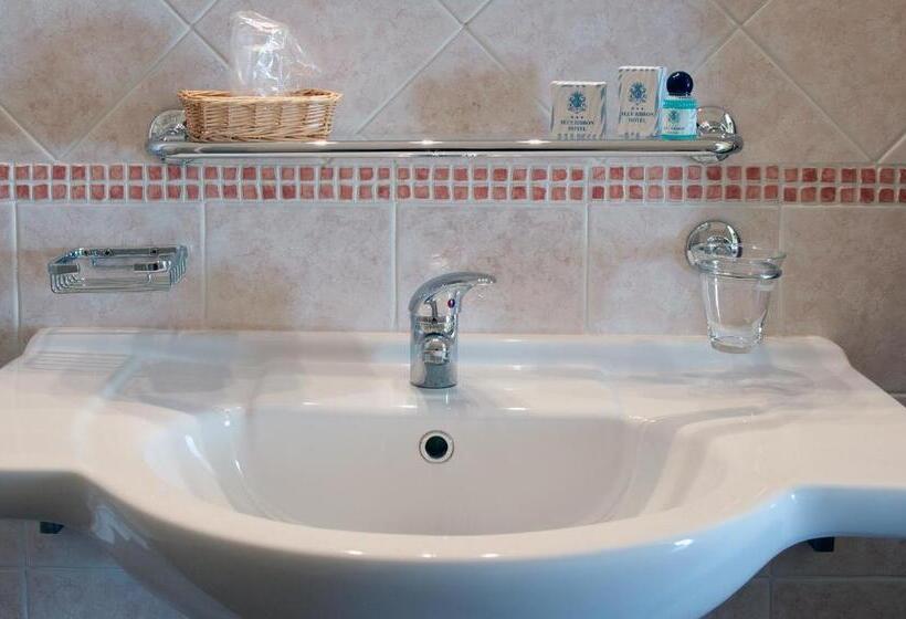 スタンダードシングルルーム, Blue Ribbon