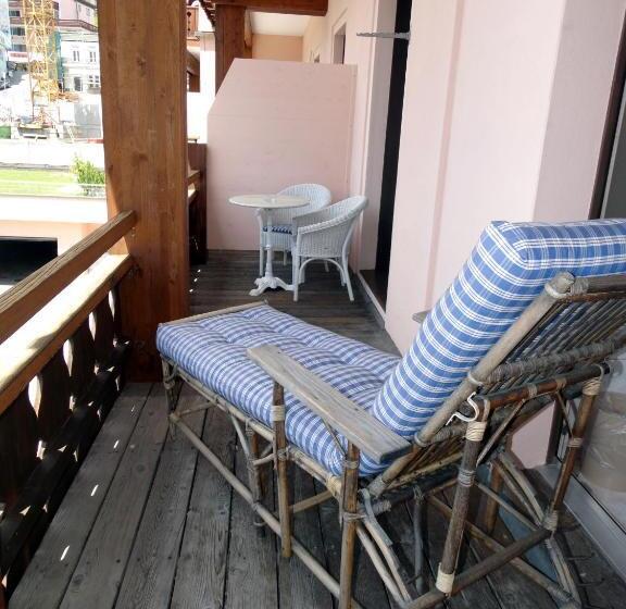 غرفة قياسية, Bündnerhof