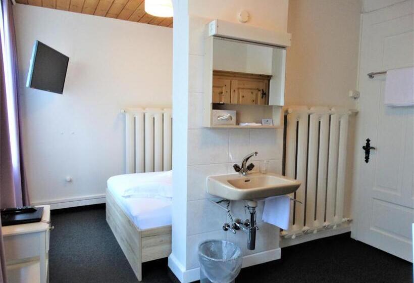 חדר סטנדרד יחיד חדר אמבטיה משותף, Bündnerhof