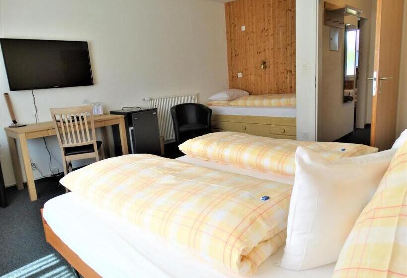 חדר משפחתי, Bündnerhof