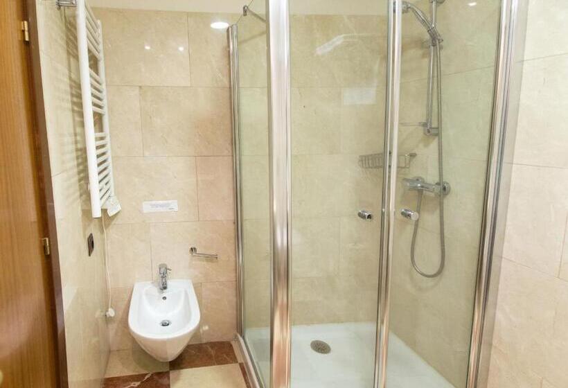 スタンダードルーム, Garelos Betanzos