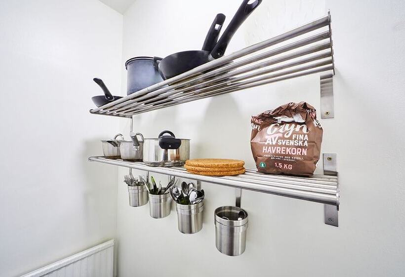 标准单人间, L Västerås